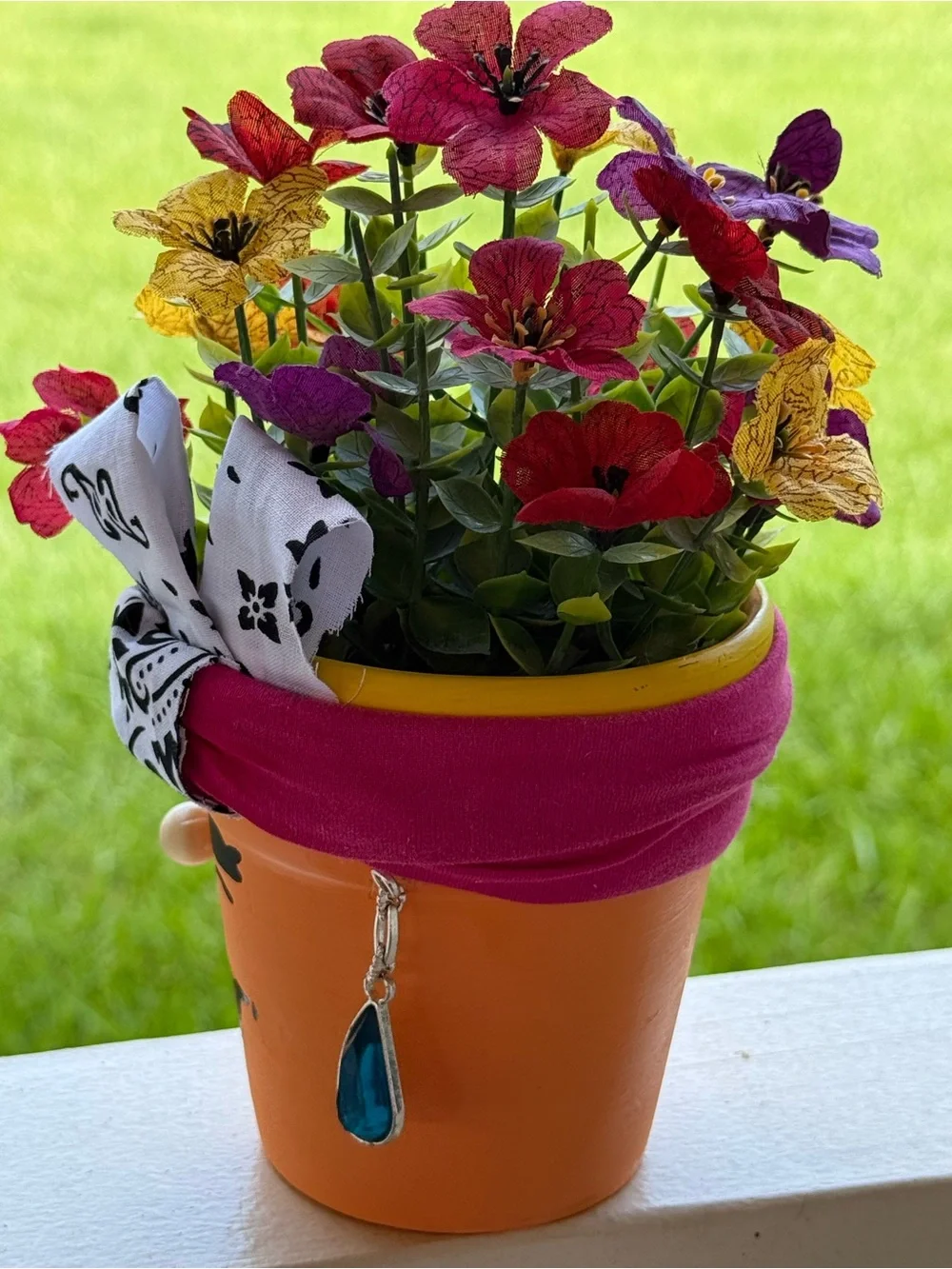 Whimsical Hand-Painted Flower‎ Pot Lady Planter w/Bandana & Earrings